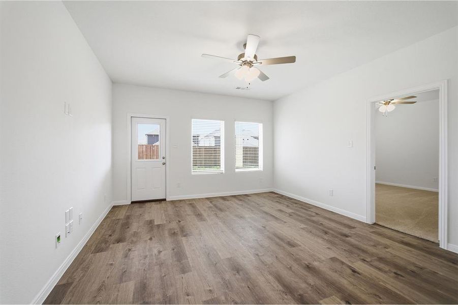 Spacious, unfurnished interior of a new home in Westridge, McKinney (Image 20).