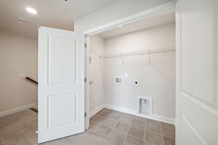 Spacious, unfurnished interior of a new home in Lakeview Commons, Goose Creek (Image 45).