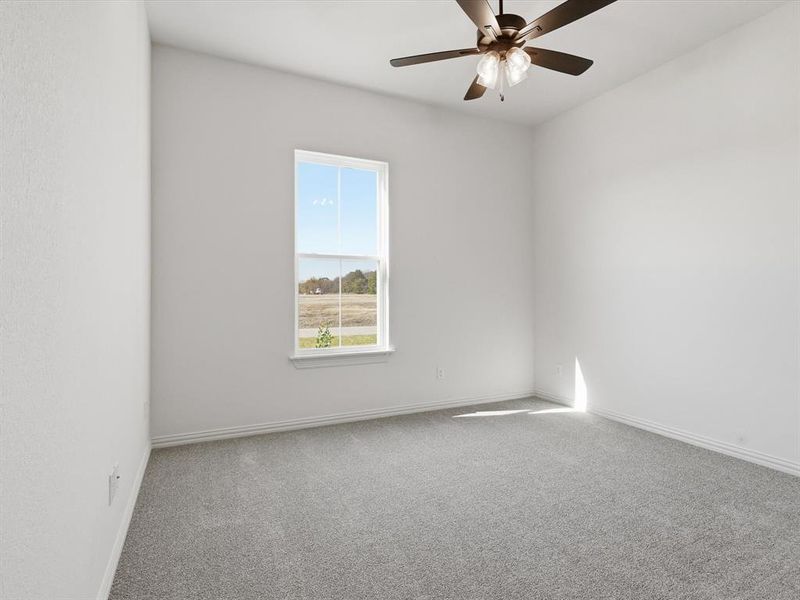 Spacious, unfurnished interior of a new home in Silver Sage Farm, Weatherford (Image 14).