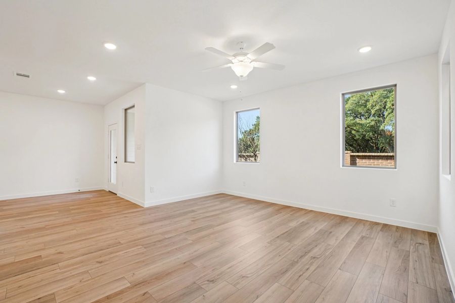 Open Living-Dining Room Open Living-Dining Room