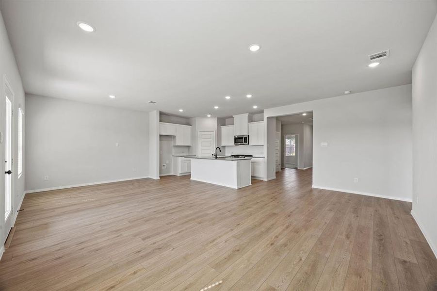 Image 27 of a home in Kings Way.