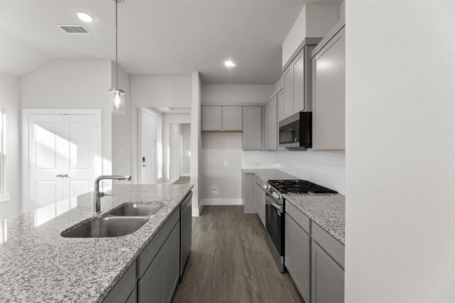 7317 Autumn Hill-Kitchen-3