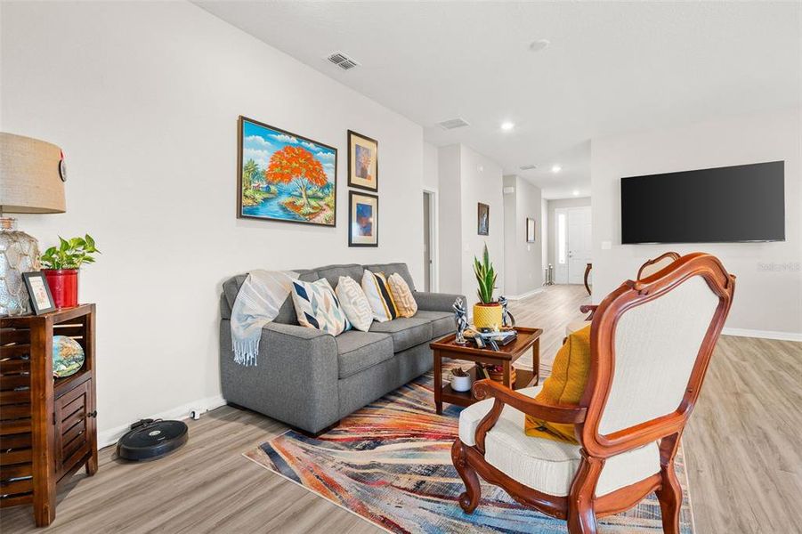 Furnished interior view inside a new home in , Davenport (Image 8).