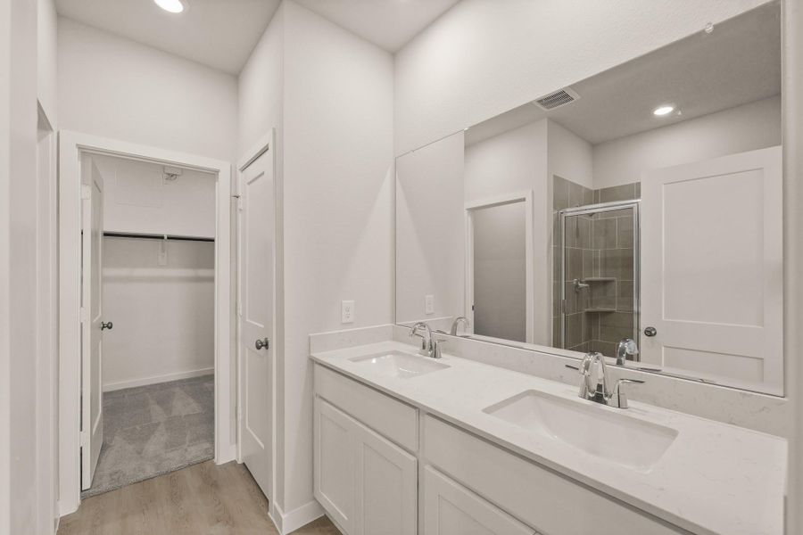 Furnished interior view inside a new home in River Ranch Trails, Dayton (Image 5). Furnished interior view inside a new home in River Ranch Trails, Dayton (Image 5).