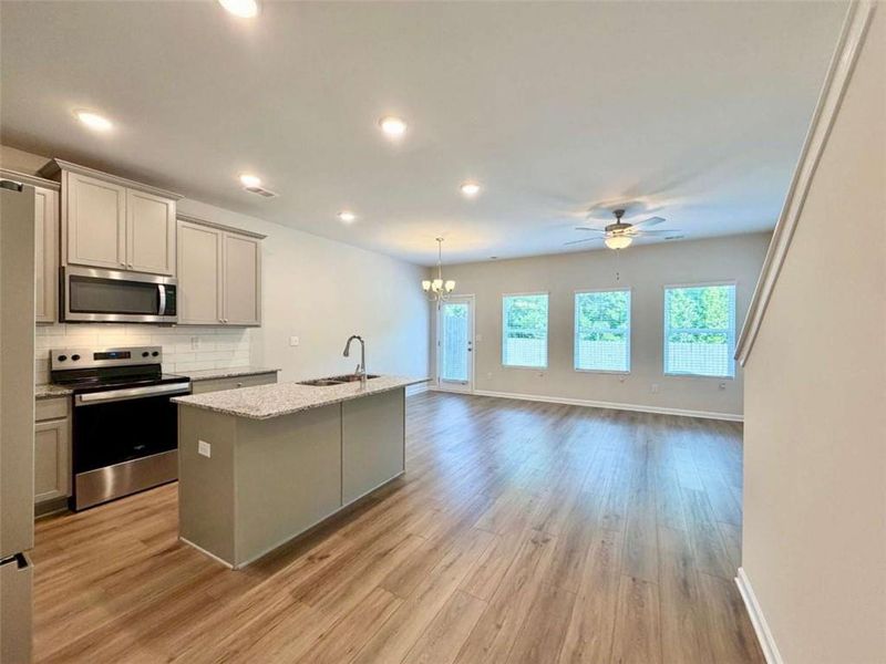 Image 33 of a home in .
