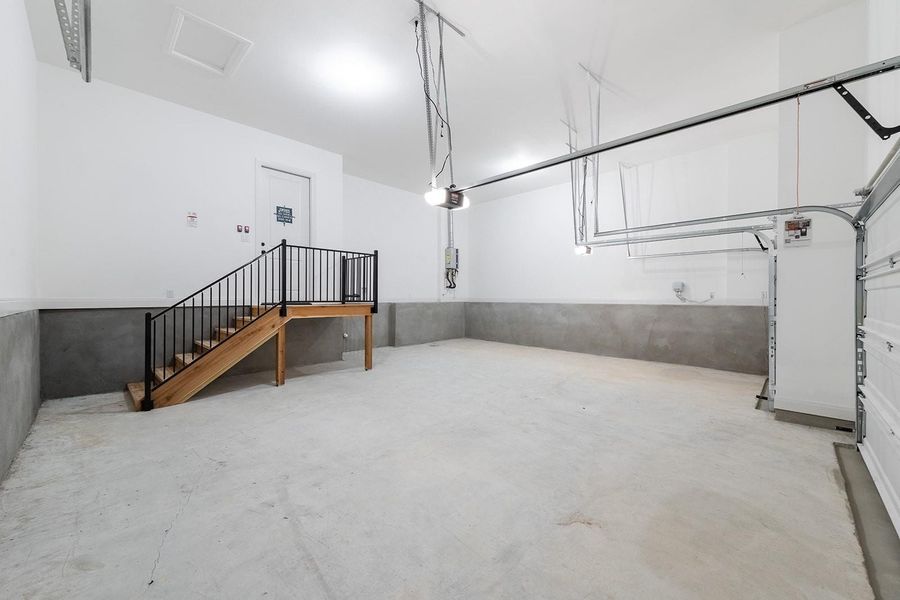 Spacious, unfurnished interior of a new home in Provence - 60', Austin (Image 21).