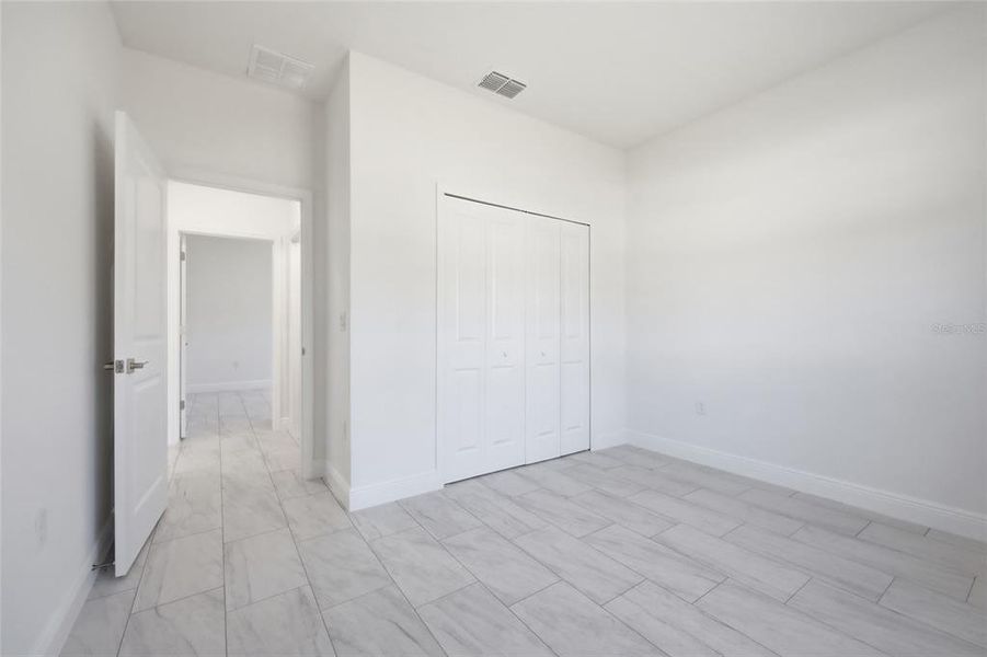 Spacious, unfurnished interior of a new home in , Ocala (Image 22).