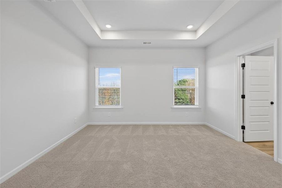 Spacious, unfurnished interior of a new home in Franklin Manor, Lawrenceville (Image 32).