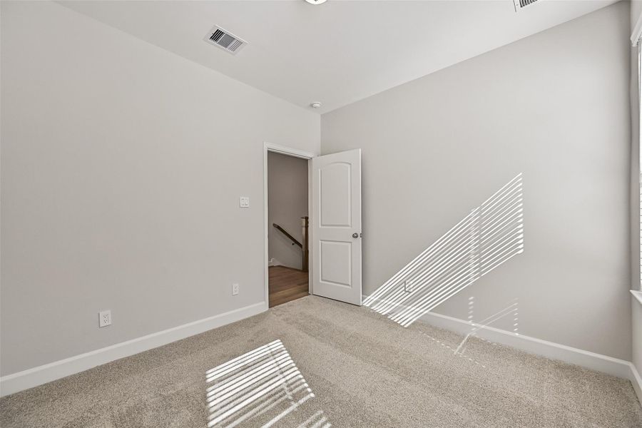Spacious, unfurnished interior of a new home in Pearland Old Townsite, Pearland (Image 29).