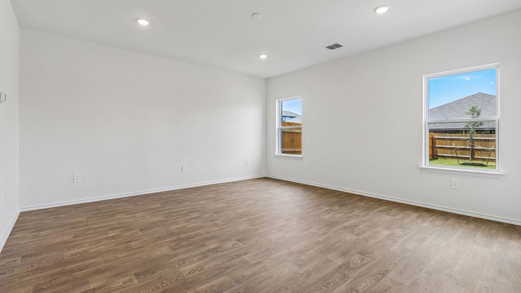 Spacious, unfurnished interior of a new home in Palomino, Manor (Image 13).