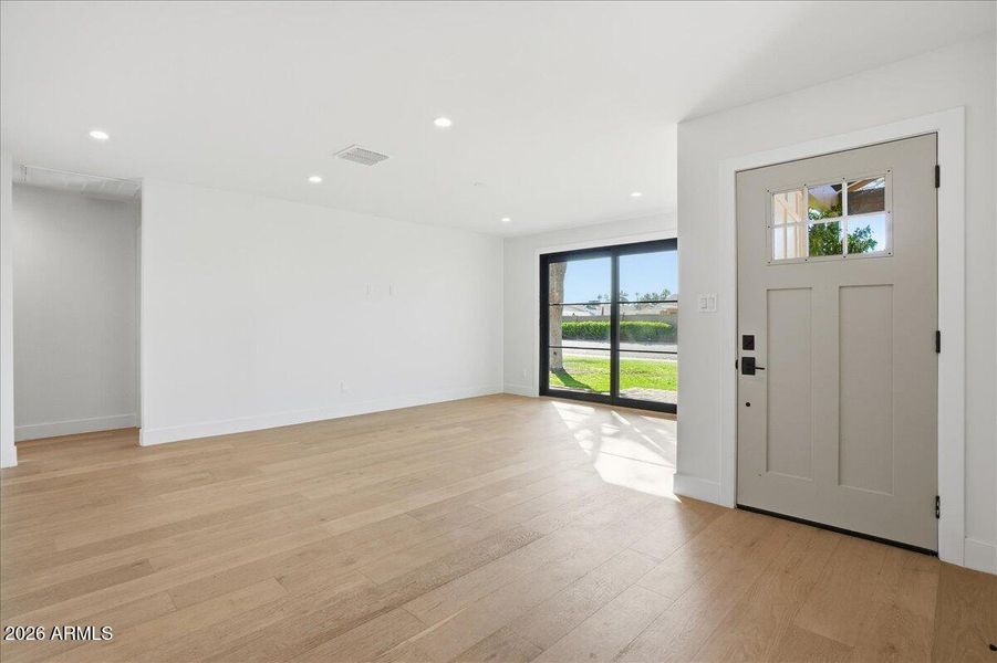 06-4515 North 35th Street_RedHogMedia