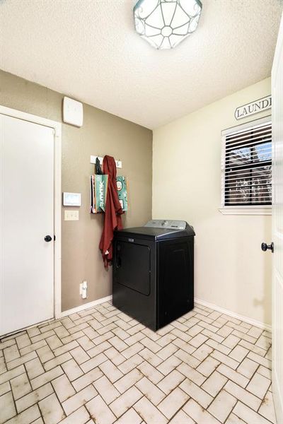 Furnished interior view inside a new home in , Reno (Image 10).