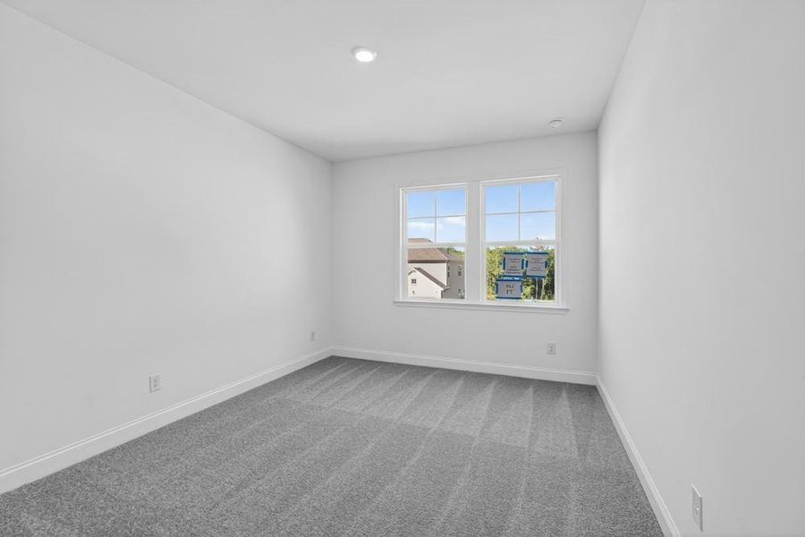 Spacious, unfurnished interior of a new home in Bailey Fence, Dacula (Image 33).