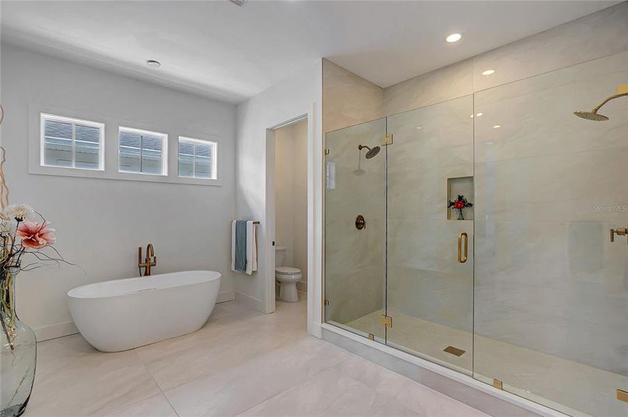 Furnished interior view inside a new home in , Tampa (Image 61).