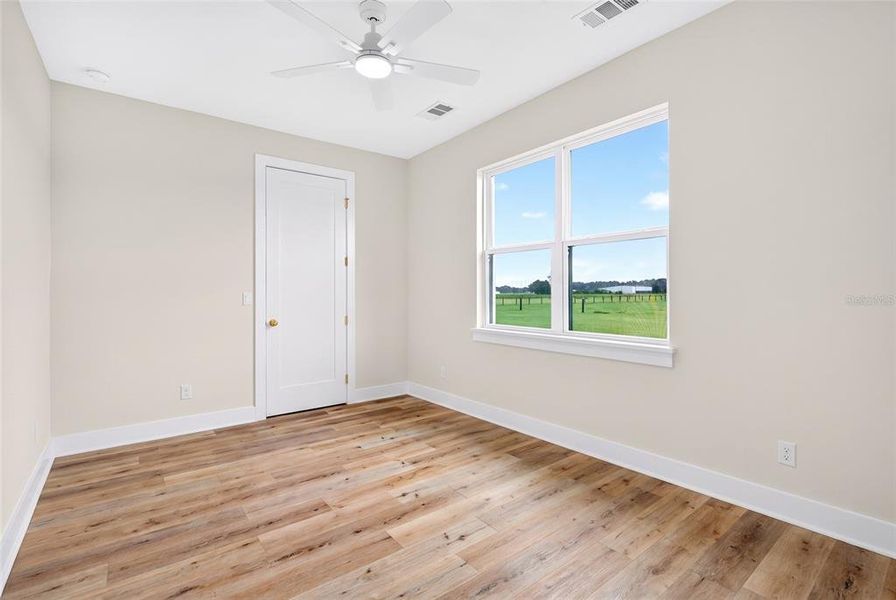 Spacious, unfurnished interior of a new home in , Bushnell (Image 22).