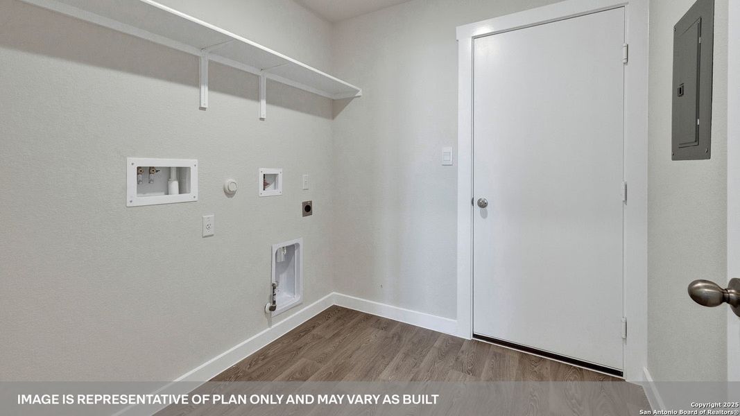 Spacious, unfurnished interior of a new home in Hartland Ranch, Lockhart (Image 24).