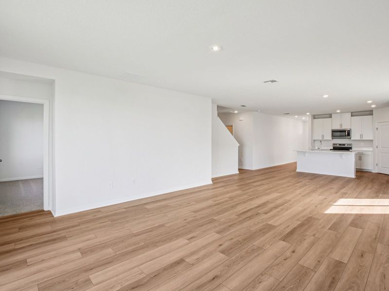 Spacious, unfurnished interior of a new home in Oakfield Trails - Classic Series, Parrish (Image 9).