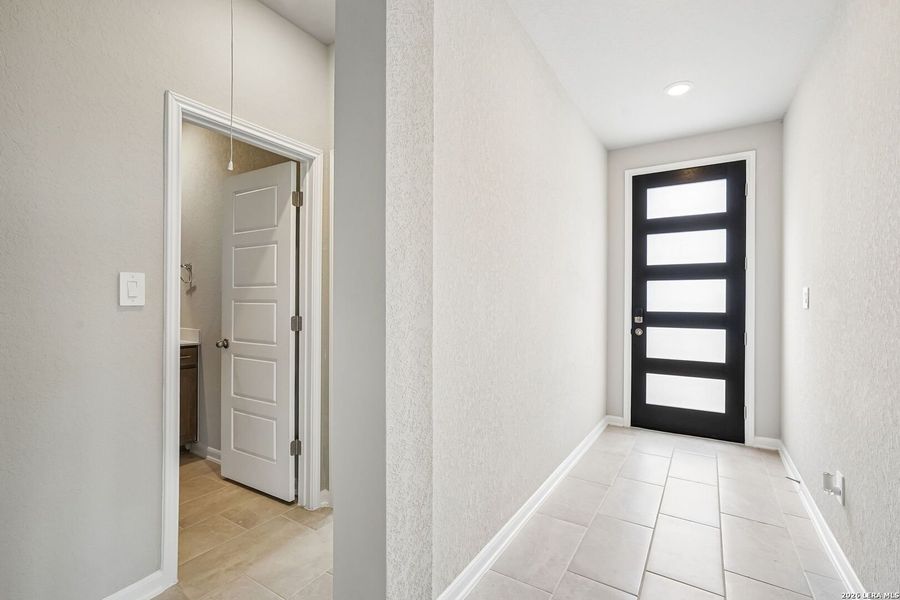 Spacious, unfurnished interior of a new home in Kallison Ranch, San Antonio (Image 36).