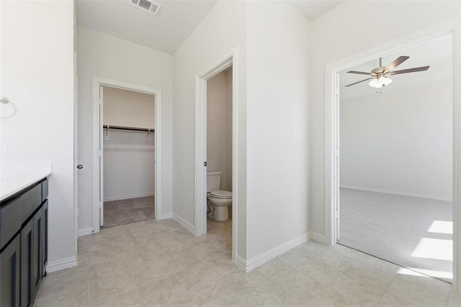 Spacious, unfurnished interior of a new home in Northstar, Haslet (Image 31).