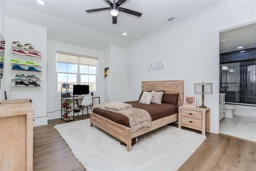 Furnished interior view inside a new home in , Dacula (Image 45).