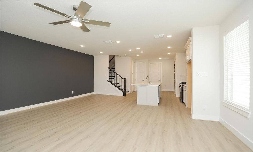 Spacious, unfurnished interior of a new home in Independence Heights, Houston (Image 20). Spacious, unfurnished interior of a new home in Independence Heights, Houston (Image 20).