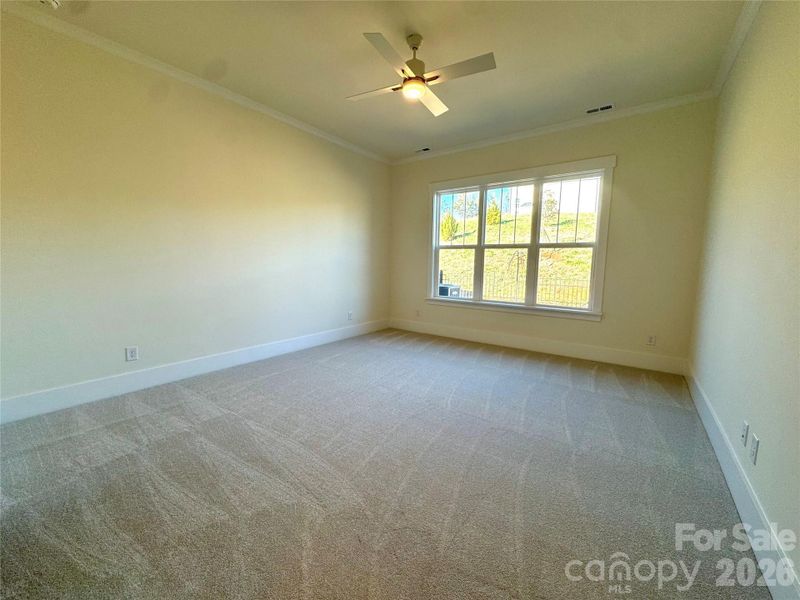 Spacious, unfurnished interior of a new home in Cumberland, Concord (Image 29).