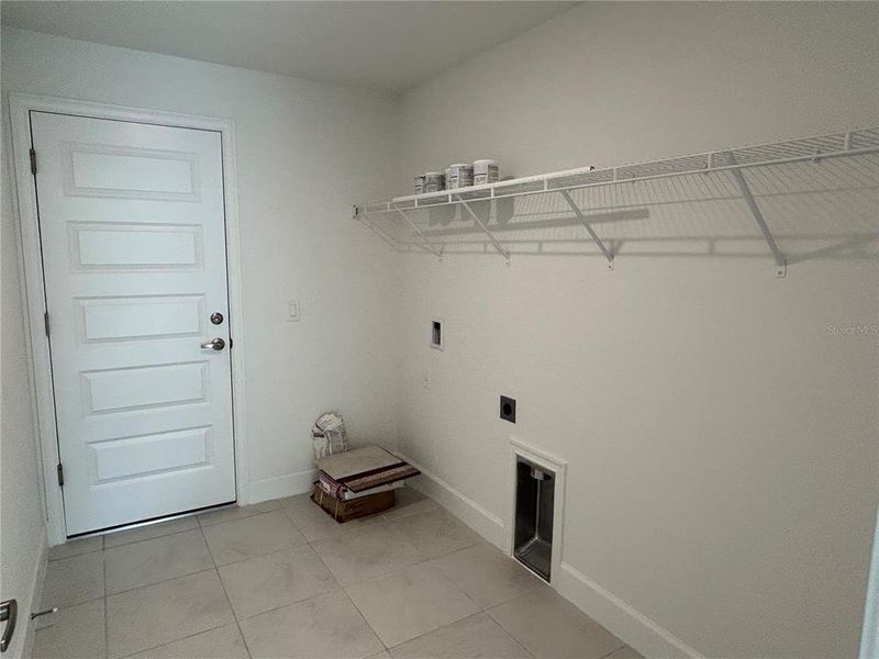 Spacious, unfurnished interior of a new home in North Port, North Port (Image 12). Spacious, unfurnished interior of a new home in North Port, North Port (Image 12).