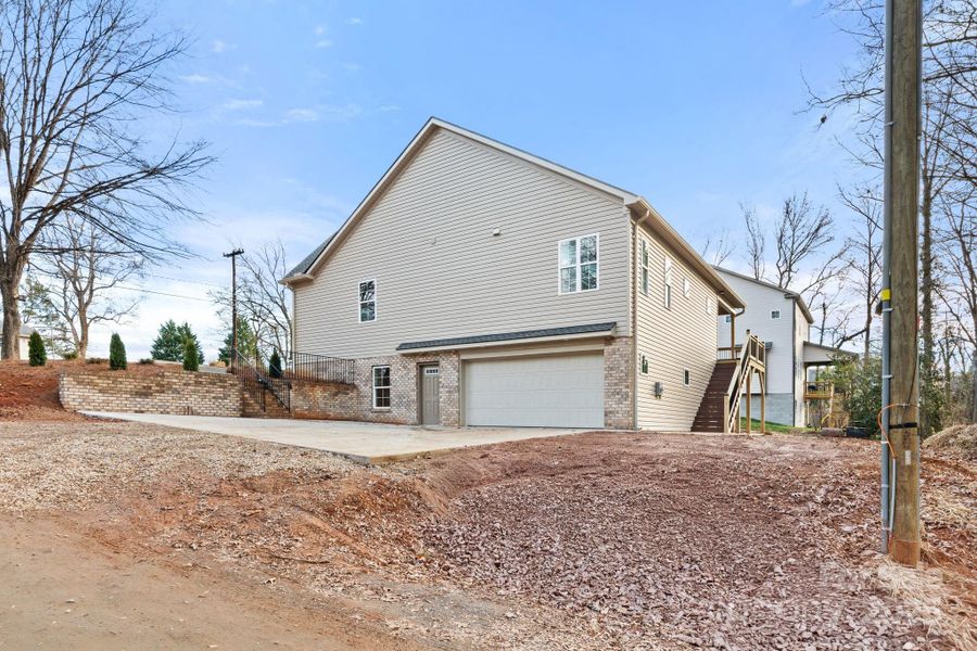 Image 43 of a home in . Image 43 of a home in .