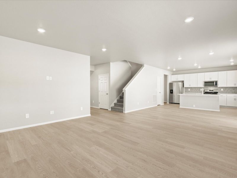 DEN_Poudre-Heights_Sloan_Dining-Area_E_1118-Gunnison-River-Dr