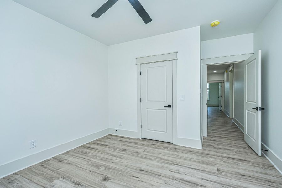 Spacious, unfurnished interior of a new home in , Hanahan (Image 12).