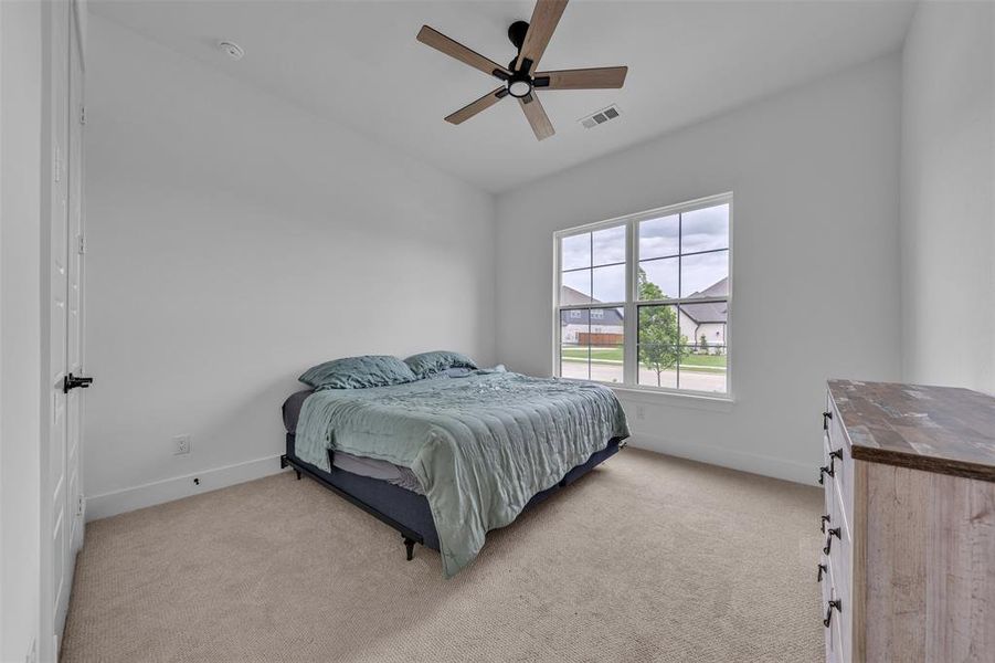 Furnished interior view inside a new home in Sweetgrass, Haslet (Image 25). Furnished interior view inside a new home in Sweetgrass, Haslet (Image 25).