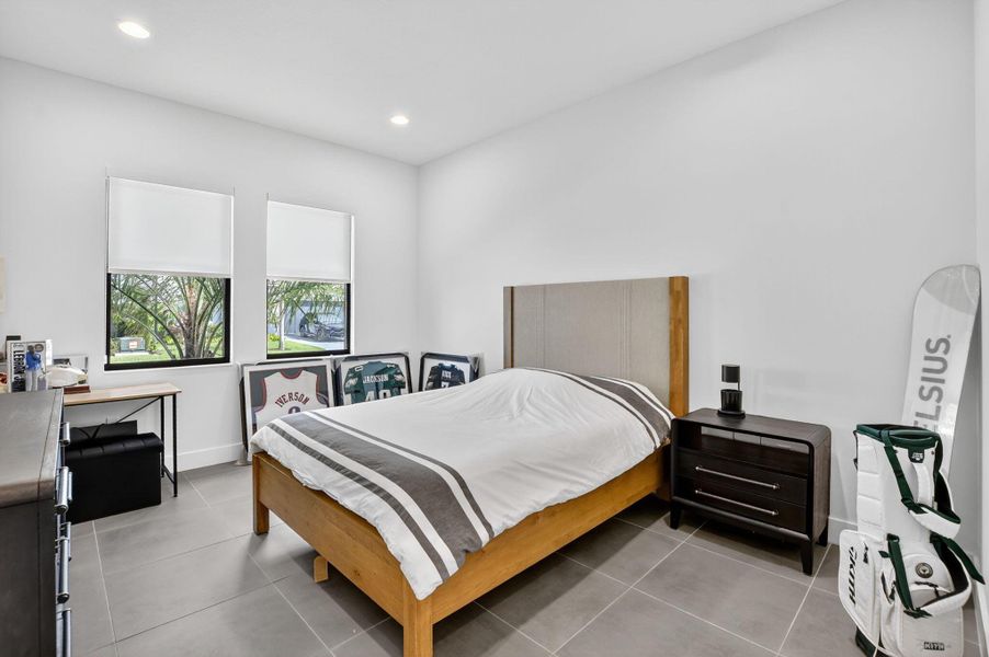 Furnished interior view inside a new home in , Boca Raton (Image 46).