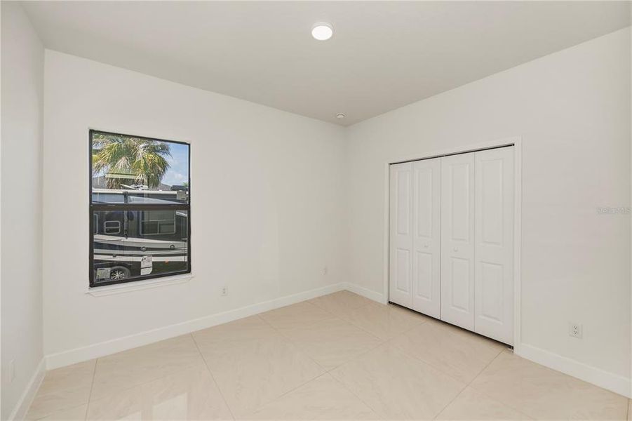 Spacious, unfurnished interior of a new home in , Port Charlotte (Image 46).