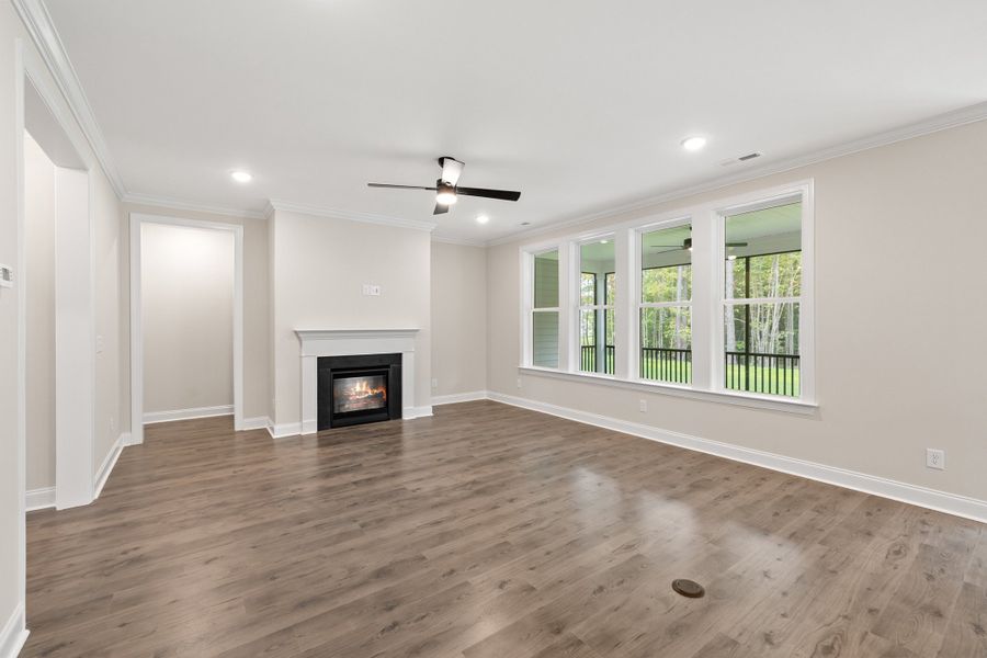 Representative unfurnished interior of a home built from the The Chandler by RobuckHomes in Baylee Ridge, Selma (Image 187).