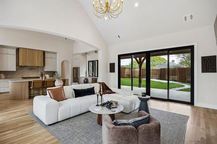 Furnished interior view inside a new home in , Dallas (Image 24).