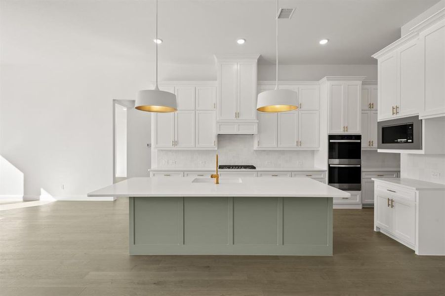 Furnished interior view inside a new home in Rockwood 90', Mansfield (Image 8).