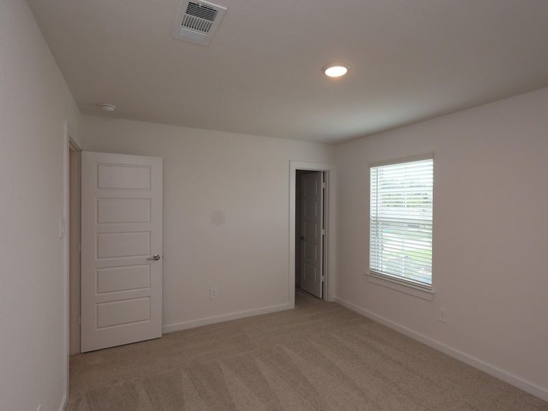 Spacious, unfurnished interior of a new home in Magnolia Ridge, Magnolia (Image 17).