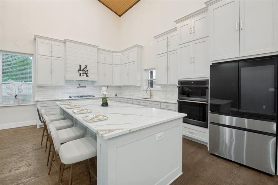 Furnished interior view inside a new home in , Corsicana (Image 7).