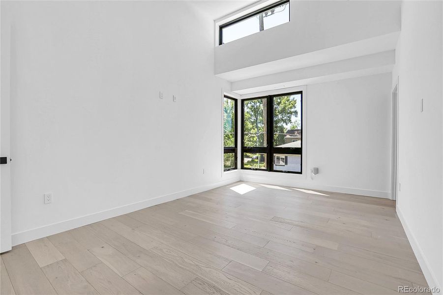 Spacious, unfurnished interior of a new home in , Denver (Image 39).