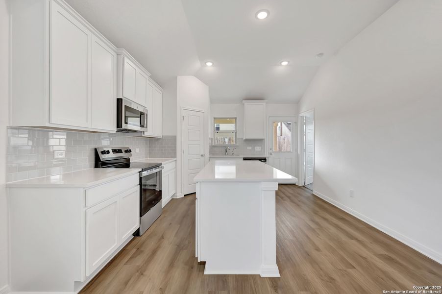 Furnished interior view inside a new home in Park Place, New Braunfels (Image 10).