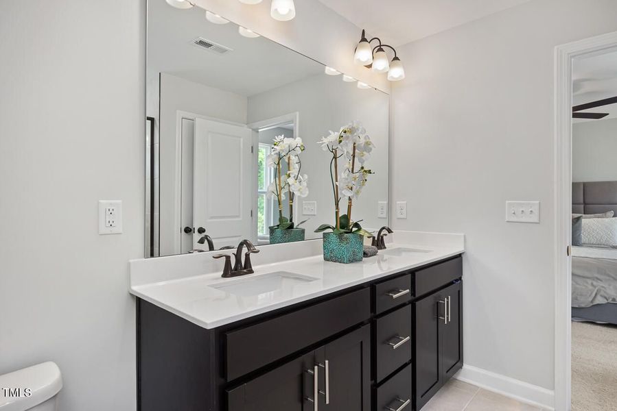 Furnished interior view inside a new home in Wellers Knoll, Lillington (Image 109).