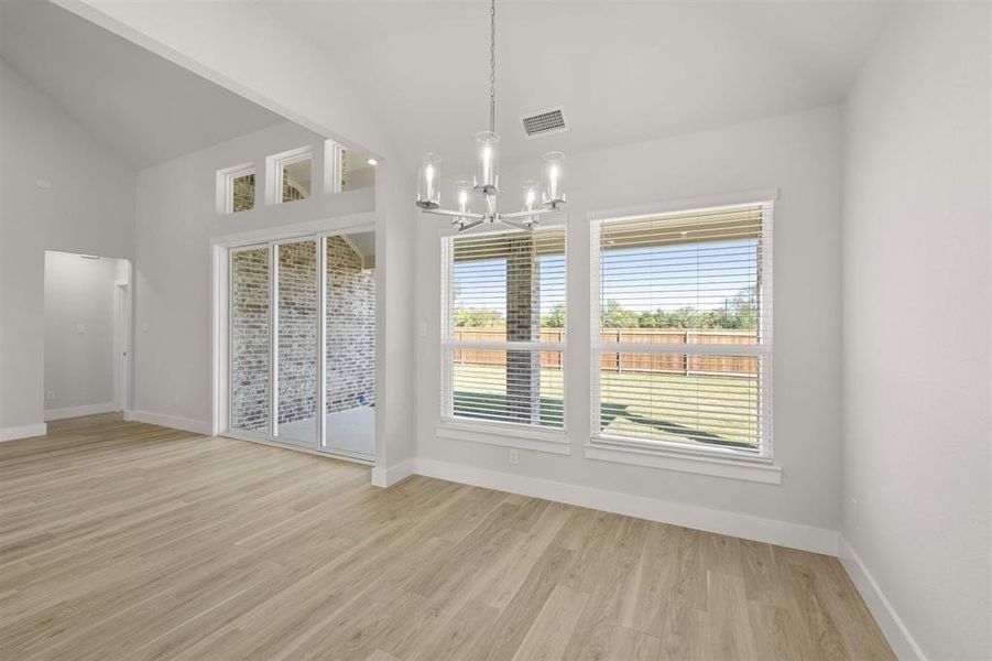 Spacious, unfurnished interior of a new home in Oaks of North Grove, Waxahachie (Image 30).