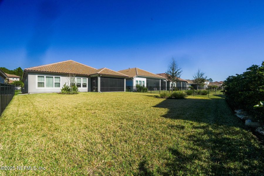 Exterior details and patio area of a home in Tamaya, Jacksonville (Image 31).