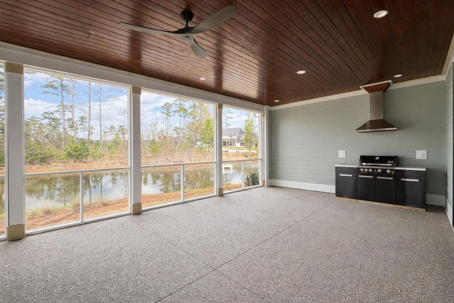 Spacious, unfurnished interior of a new home in , Ravenel (Image 21).
