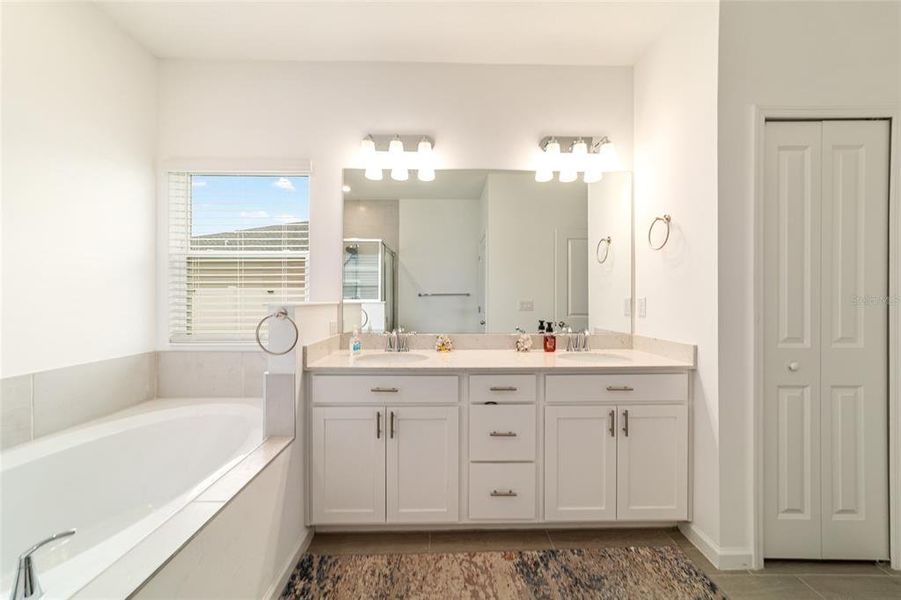 Furnished interior view inside a new home in Country Lane Estates, Williston (Image 6).