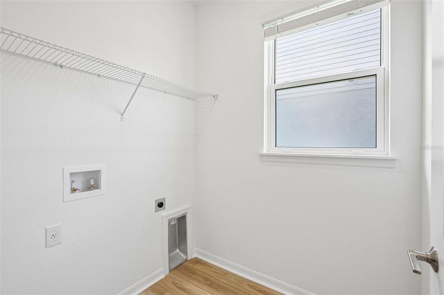 Spacious, unfurnished interior of a new home in Tiburon, Nokomis (Image 23). Spacious, unfurnished interior of a new home in Tiburon, Nokomis (Image 23).