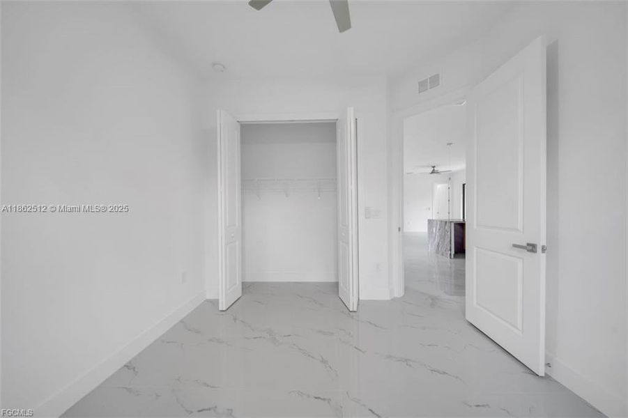 Spacious, unfurnished interior of a new home in , Lehigh Acres (Image 11).