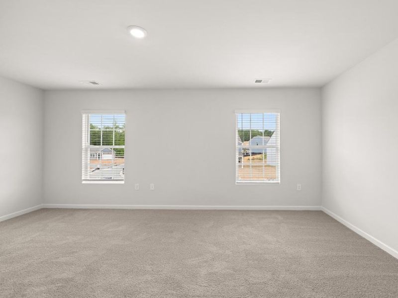 Spacious, unfurnished interior of a new home in Oakleigh Glen, Dallas (Image 26).