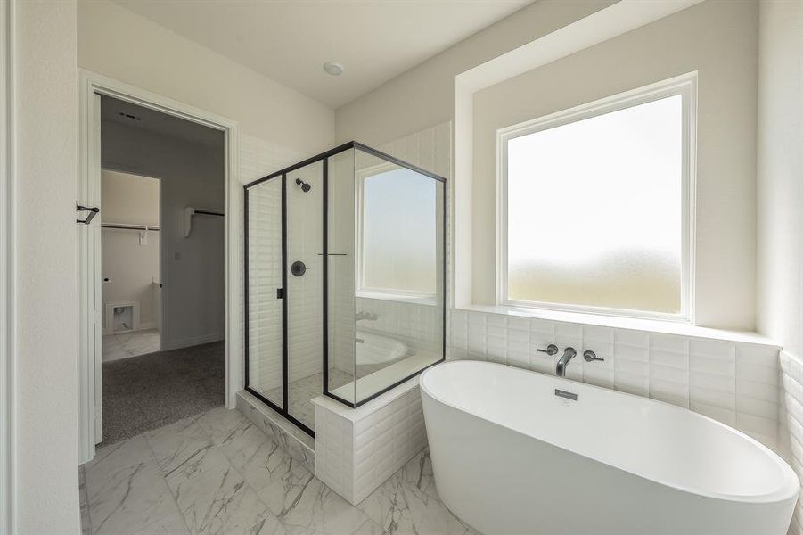 Furnished interior view inside a new home in Matthews Farms, Venus (Image 11).