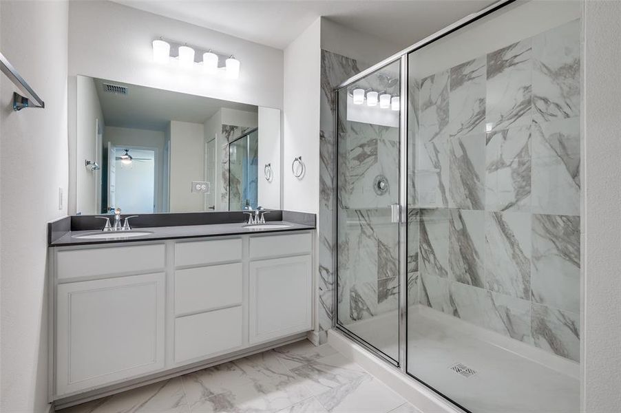 Furnished interior view inside a new home in Cottonwood Creek, Seagoville (Image 6).